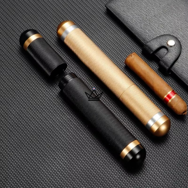 Tube à Cigare AURORA ZAMAK — Alliage Zamak, 17,5 × 2,5 cm, Fermeture Hermétique | Or · Noir, Or