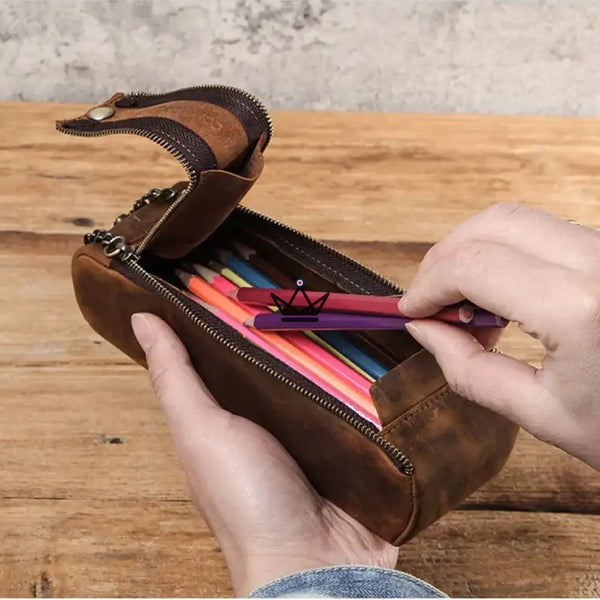 Trousse à crayons et stylos en cuir personnalisable — Voyageur SKETCH – 5/8