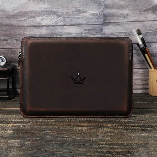 Customizable leather sleeve for MacBook AIR & PRO - Voyageur Centurion
