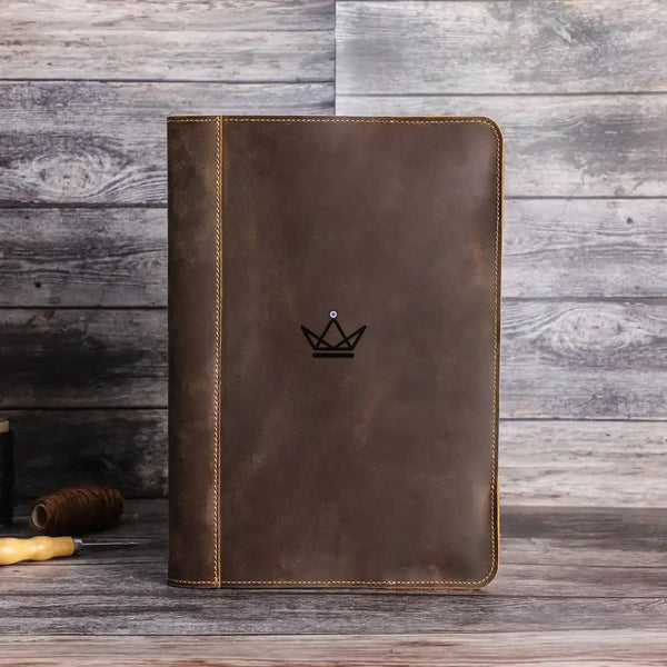 Housse Macbook en Cuir Personnalisable 13" - Voyageur RELIURE
