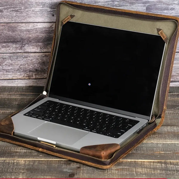 Housse Macbook en Cuir Personnalisable 13"-16" - Voyageur CODEX