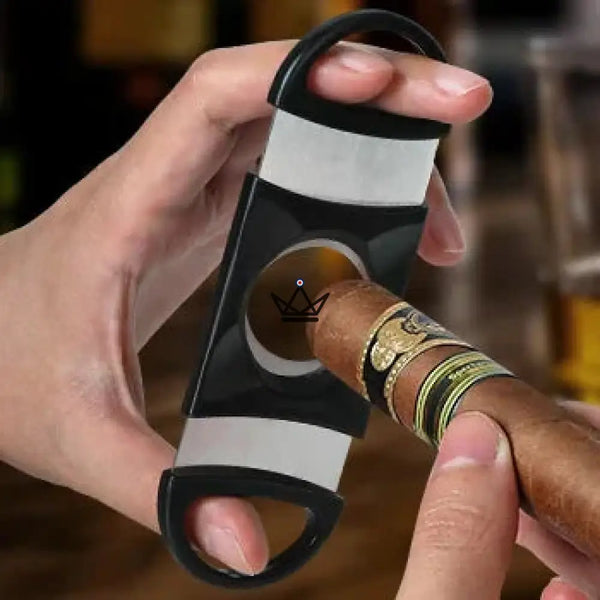 Travel cigar humidor and accessories - Magyars Crystal